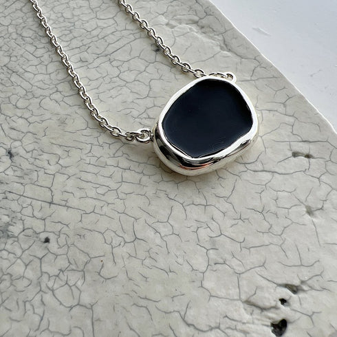 Lulu long necklace